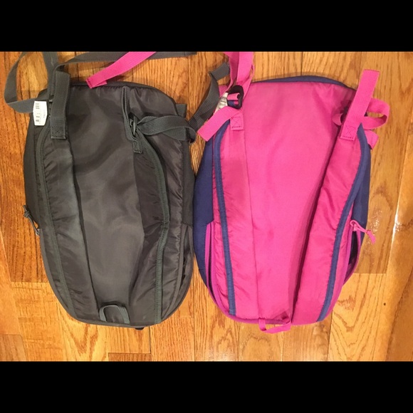 2 hiking lightweight backpacks-small 10L - Picture 3 of 6